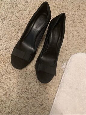 Banana Republic Black Bow Peep-Toe Heels